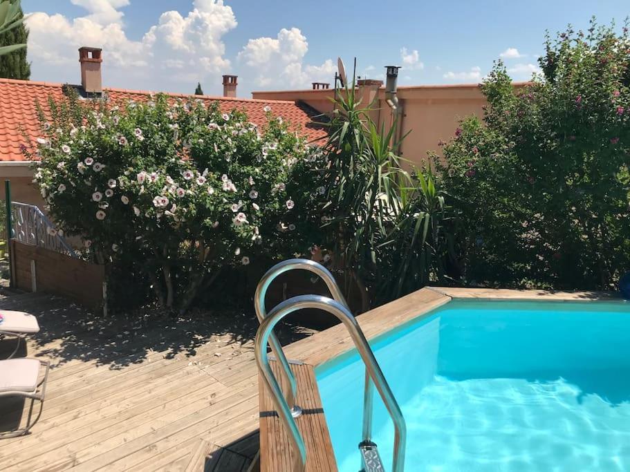 Appartement Sur La Colline Avec Acces Piscine Volx Eksteriør billede