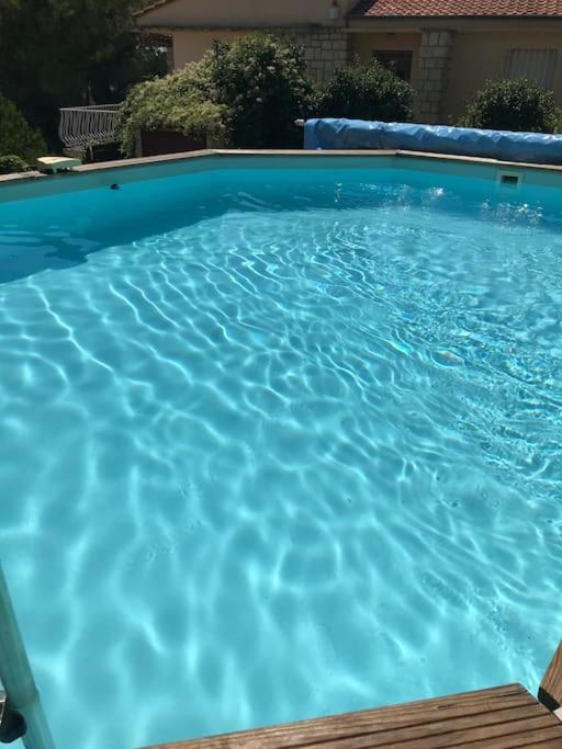 Appartement Sur La Colline Avec Acces Piscine Volx Eksteriør billede